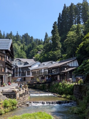 夏の恒例行事!尾花沢スイカと銀山温泉へ